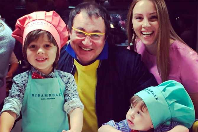 Дмитрий и Полина Дибровы с сыновьями с удовольствием приняли участие в конкурсе на самую вкусную пиццу