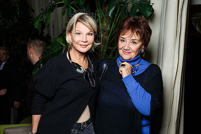 Посмотреть фильм о великом  музыканте приехали и популярная телеведущзая Татьяна Веденеева, которую тепло приняла супруга Муслима Магомаева - народная артистка СССР Тамара Синявская