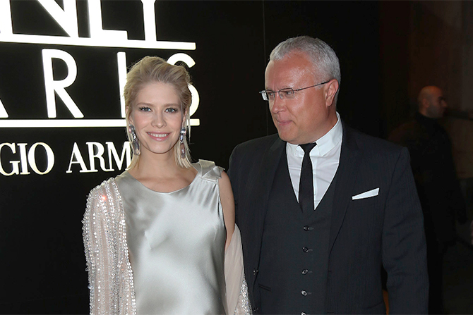 Председатель совета директоров "Национальной резервной корпорации" Александр Лебедев и модель Елена Перминова, которая младше возлюбленного, чье состояние $0,4 млрд, на 27 лет