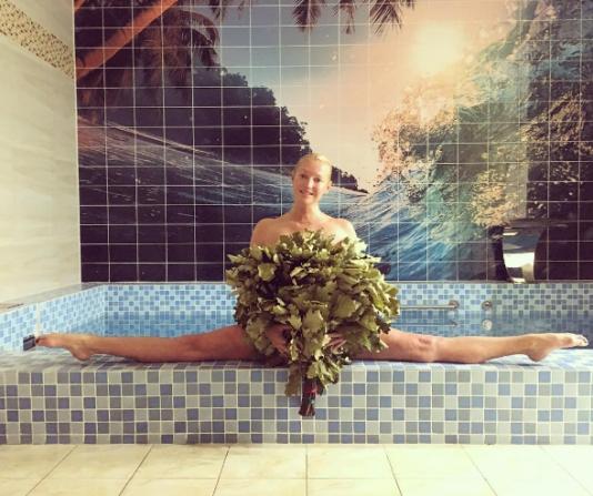 "Решила включить противоток пальцами ног! А вы так можете?" - решила похвастаться своими умениями балерина