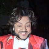 Нырнувший без парика в океан Киркоров навлек на себя насмешки