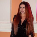 Седокова показала выпирающие соски крупным планом