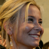 Чудовищное давление: Высоцкая рассказала врачу о главном страхе