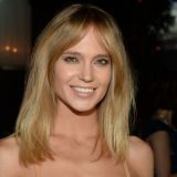 Дочь Глюк'оZы сбрила волосы после обнаженного фото с матерью