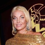 Съехавшая от Волочковой 14-летняя дочь начала зарабатывать