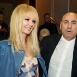 Была в горячей точке: метящей в политику певице Валерии нашли бойкую помощницу