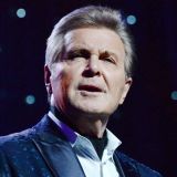 Скрывают? Лещенко не говорят результаты анализов на коронавирус