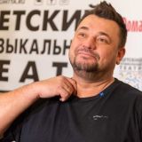 Косивший под Шатунова Жуков поразил народ (видео)