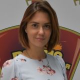 Избитую и выгнанную мужем из дома Муцениеце снова заметили в компании Прилучного