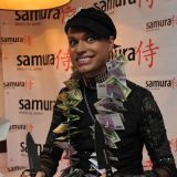 Солнцев отправил жену-старушку разносить еду во время эпидемии