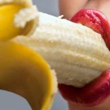 Умею многое: фаворитка Градского зарабатывает на карантине приватными 