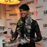 Вместо стакана водки: затейник Солнцев заставляет старушку-жену задирать ноги по утрам