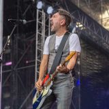 Шнуров разбил бутылку о голову известного артиста