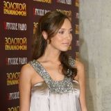 Россияне ахнули от вида ненакрашенной Алсу