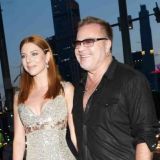 Пресняков и Подольская представили сыну нового члена семьи