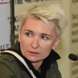 Арбенина ставит свечи за погубившего душу Ефремова