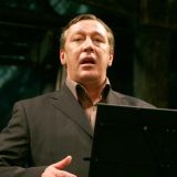 Бил табуреткой по голове и сбрасывал с лестницы: как алкаш Ефремов издевался над женой