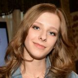 Закрутившая роман с Авербухом Арзамасова решилась на эксперимент со внешностью