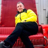 Сын отказался поздравлять с днем рождения звезду 