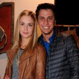 Расставшегося с Муцениеце Прилучного заподозрили в неопределенности: Бросает из стороны в сторону 