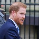 Узнала из газет: принц Гарри и Меган Маркл скрыли от Елизаветы II важную информацию