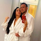 Беременную звезду 