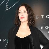 46-летняя Волкова оголила дряблый живот ради дочери: Что естественно, то не безобразно