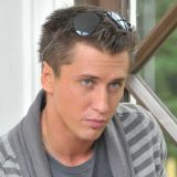 Щека к щеке: Прилучный рассекретил занявшую место Муцениеце актрису