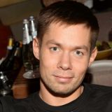 Народ плюнул на 