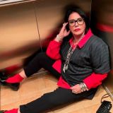 Осталась без молодого мужа: Бабкина мечтает о бутылке