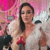 Бузова без белья предложила Стоцкой и Славе полизать ее