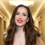 Дайнеко призналась в любви к темнокожему танцору