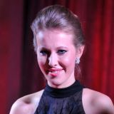 Прокляните его на кладбище: Собчак призвала поклонников заблокировать ее мужа