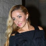 Ушли в отрыв: Навку и Жасмин засняли валяющимися на полу во время вечеринки