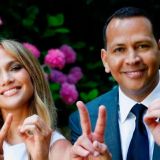 Дженнифер Лопес сделала заявление после слухов о разрыве из-за подлой измены Дженнифер Лопес сделала заявление после слухов о разрыве из-за подлой измены