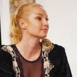 Спрятался за плечами: Волочкова поздравила тайного возлюбленного с днем рождения