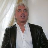 Без слез невозможно смотреть: что случилось с могилой Дмитрия Хворостовского 