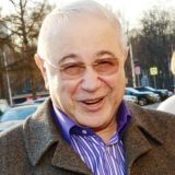 Жену Петросяна застукали с новой молодой пассией