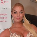 Потную труженицу Волочкову разнесли в пух и прах: Больше в стране никто не работает