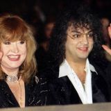 Деньги из унитаза: Правда звездной жизни от домработницы Пугачевой и Киркорова