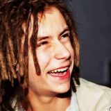 Мать Децла ответила на грязные обвинения внука: Ни разу не был на кладбище