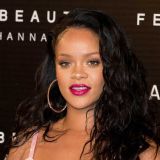 Миллиарды долларов: Рианна объявлена самой богатой певицей в мире