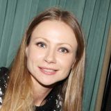Подарила должность: вспылили неожиданные данные о молодом муже Мироновой Подарила должность: вспылили неожиданные данные о молодом муже Мироновой