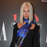 Растяжки и лишний вес: в кого превратилась после родов модель Кафельникова