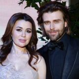 Дошел до ручки: почерневшего от горя мужа Заворотнюк не узнать