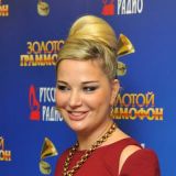 Вынужденная платить алименты Максакова огрызнулась собственным детям