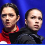 Вскрылась тайная связь Загитовой и Медведевой на рабочем месте