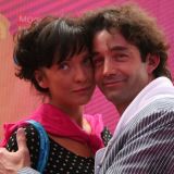 Лохматая Дроздова вцепилась в получающего депутатскую зарплату Певцова 