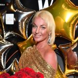 Еле стоящая на ногах Волочкова обратилась к народу: За бесплатно никогда!