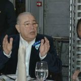 Лишившаяся зубов молодая жена Петросяна прячет перекошенное лицо и синяки 